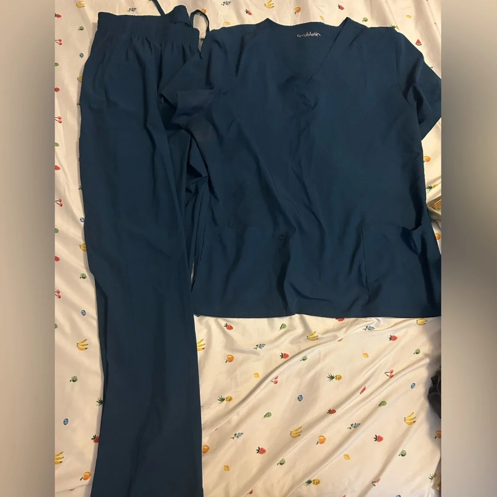 Colorful Scrub Set - Picture 4 of 11